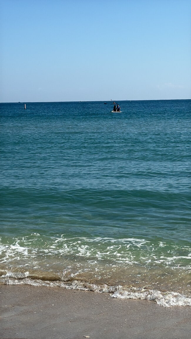 Building Photo - 6000 N Ocean Blvd