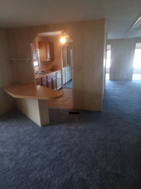 Building Photo - 8124 Eagle Dr