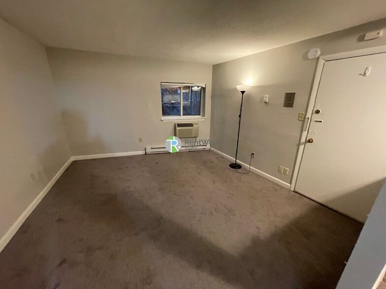 Building Photo - 231 Harrison Ave