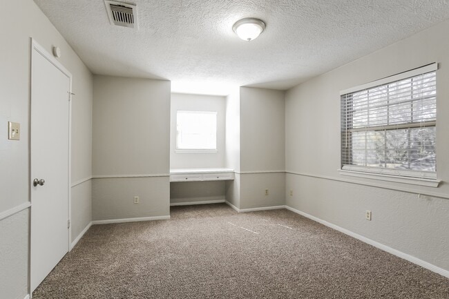 Building Photo - 18210 Widcombe Dr