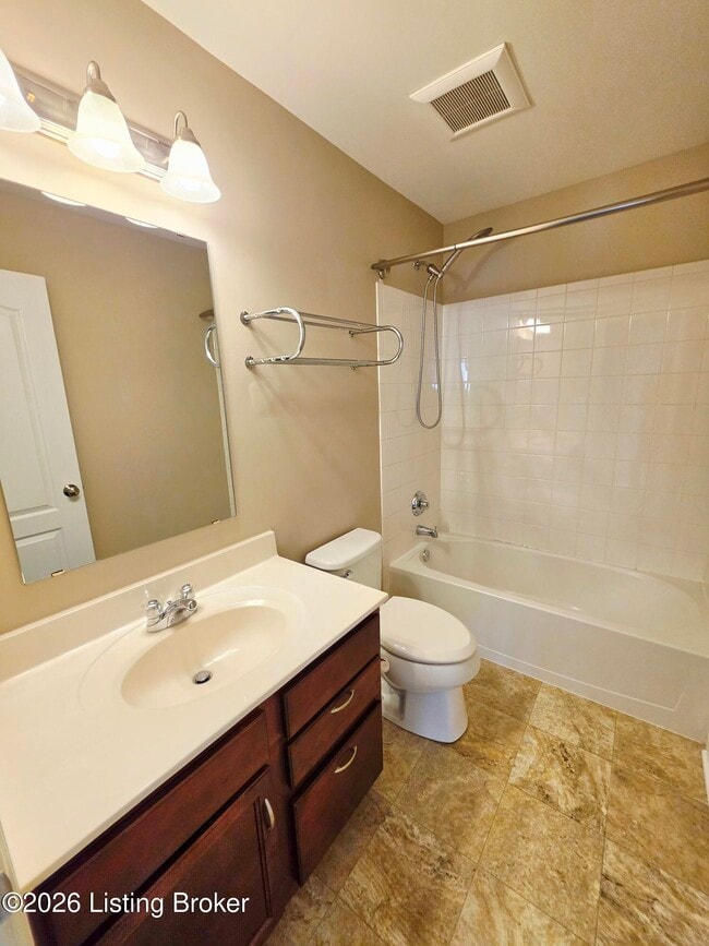 Building Photo - 16300 Brookfield View Ct