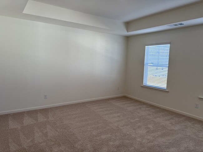 Building Photo - 1583 Salem Dr