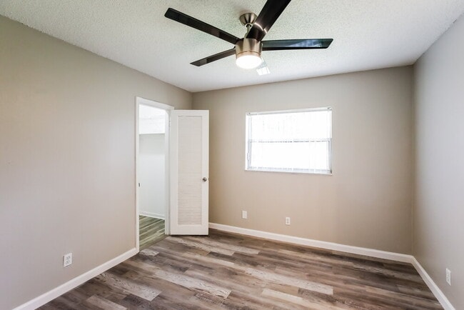 Building Photo - 7401 NW 84th St