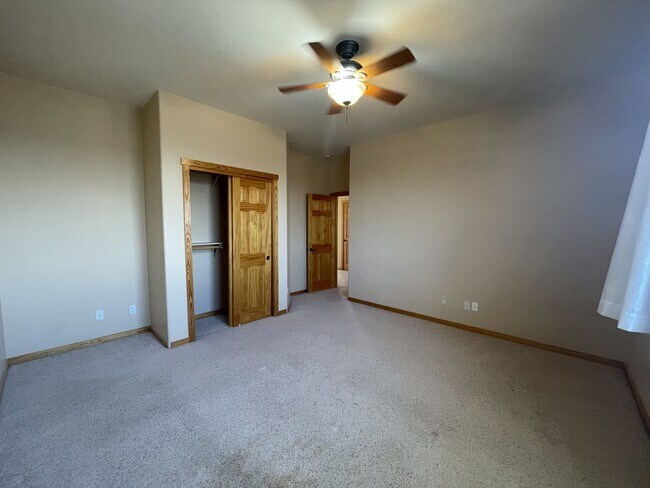 Building Photo - 6809 Chapingo Rd NE
