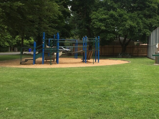 Building Photo - 115se34