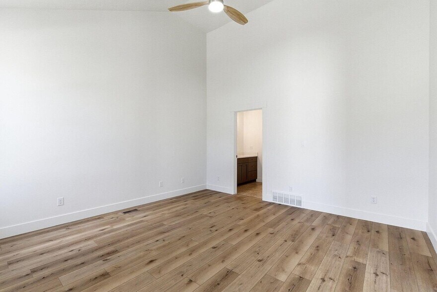 Building Photo - 6831 Dairy Hill Ct
