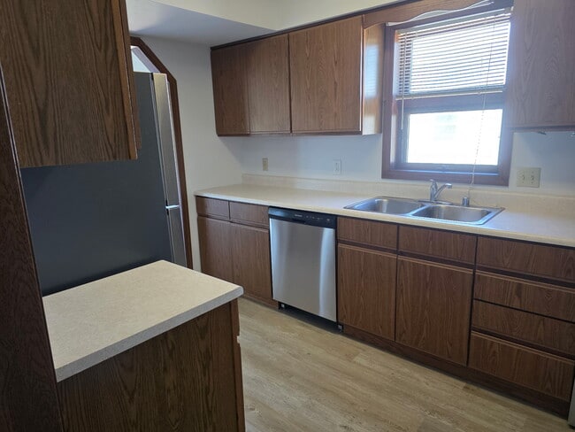 Building Photo - 653 Galena Ct