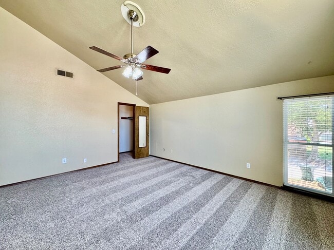 Building Photo - 415 Timberwind Rd