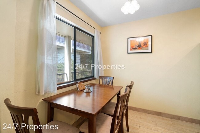 Building Photo - 2 br, 2 bath House - 4926 S. Corbett Ave. ...