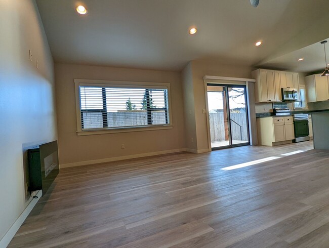 Building Photo - Beautiful 2-Bedroom, 2-Bath Newly Built Ho...