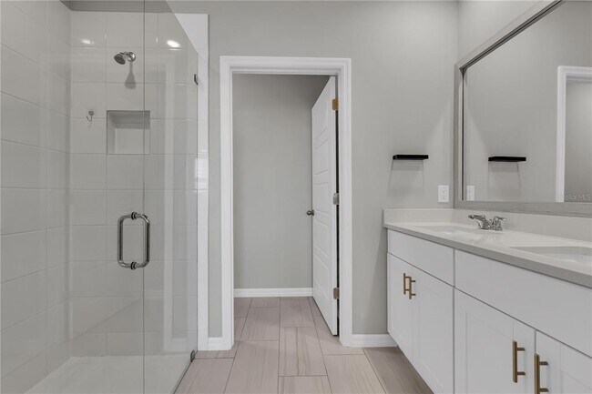 Building Photo - 44254 Frontier Dr