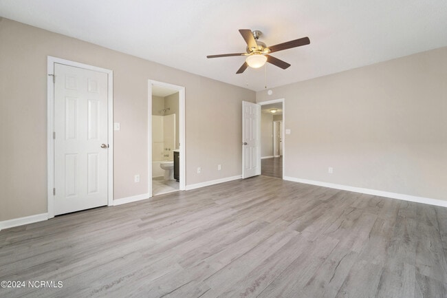 Building Photo - 208 Quarter Horse Ln