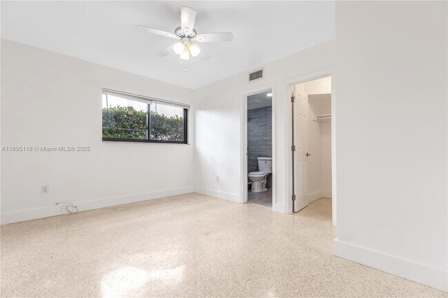 Building Photo - 43 Glen Royal Pkwy