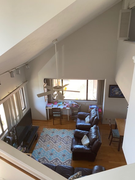 Building Photo - 99-576 Hoio St