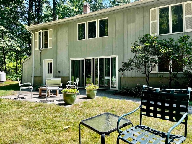 Building Photo - 66 Woodland Rd