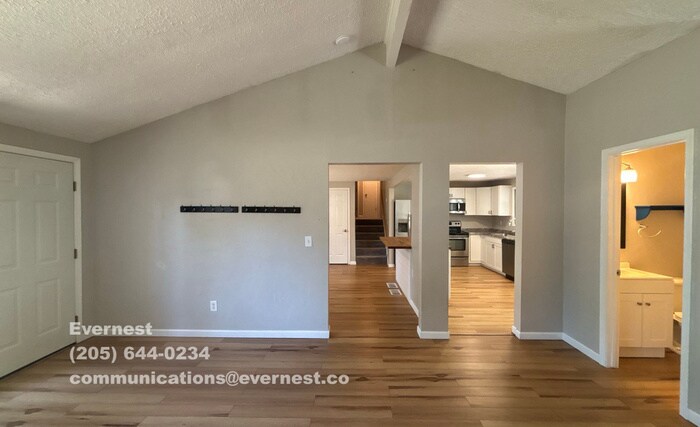 Building Photo - 3623 Bolamo Dr