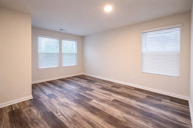 Building Photo - Brand New Duplex Townhome | 3 BR/2.5BA | 1-Car Garage | Near Downtown Mooresville