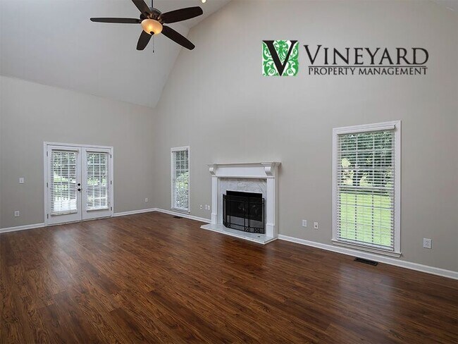 Building Photo - 255 Henson Way