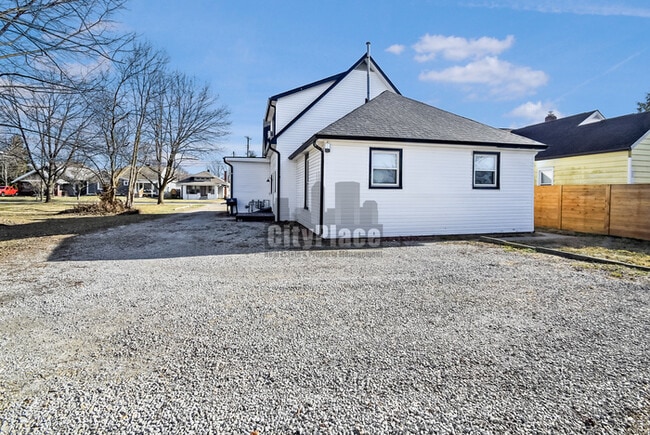 Building Photo - 778 Walnut St