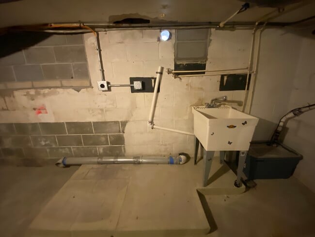 Building Photo - 14 Stoltzfus Ln