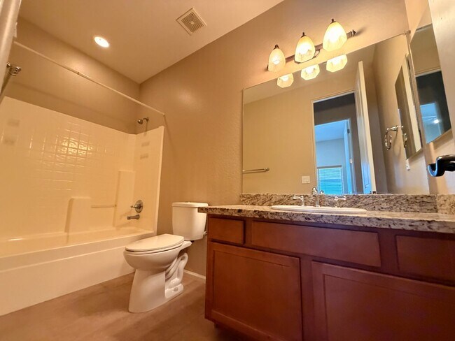 Building Photo - End Unit *Gated* Downtown Phx Townhome 2 Car Garage!