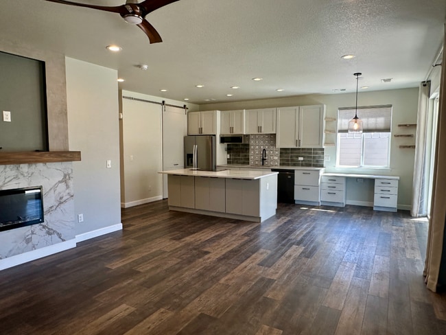 Building Photo - ****MOVE IN SPECIAL***  Move in Before February 20, 2026 and receive $500 off of 1st Month's Rent!!