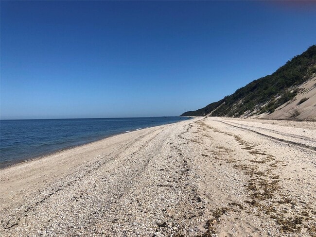 Building Photo - 508 Fox Hill Dr