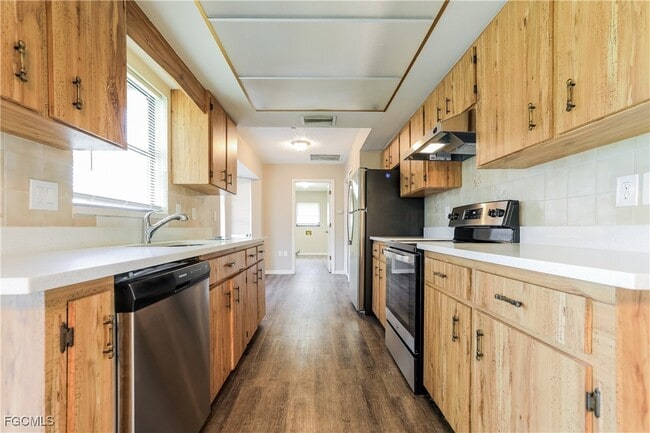 Building Photo - 4333 Targee Ave