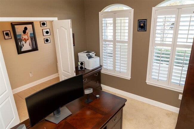 Building Photo - 7610 S Westshore Blvd