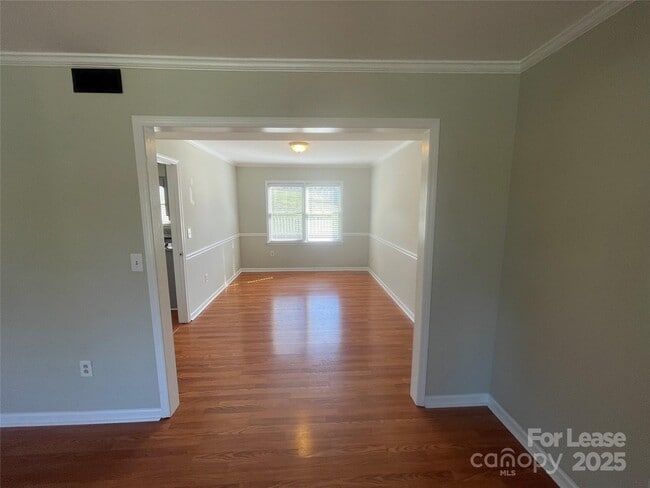 Building Photo - 6160 Timberlane Terrace