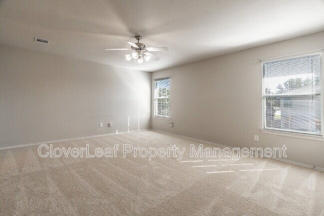 Building Photo - 104 Rattlesnake Way