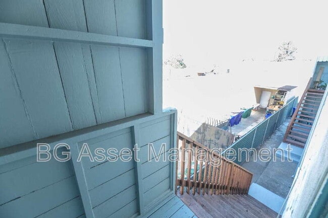 Building Photo - 1321 Dunn Ave