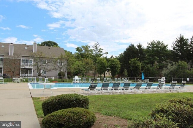 Building Photo - 7714 Tamarron Dr