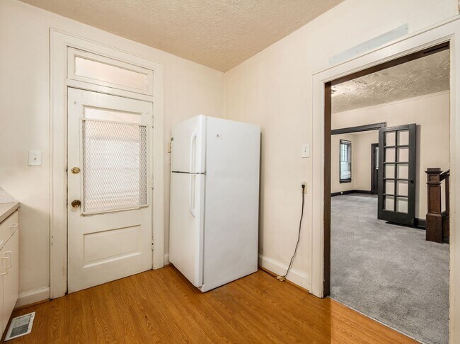 Building Photo - 2086-2090-2090 N 4th St