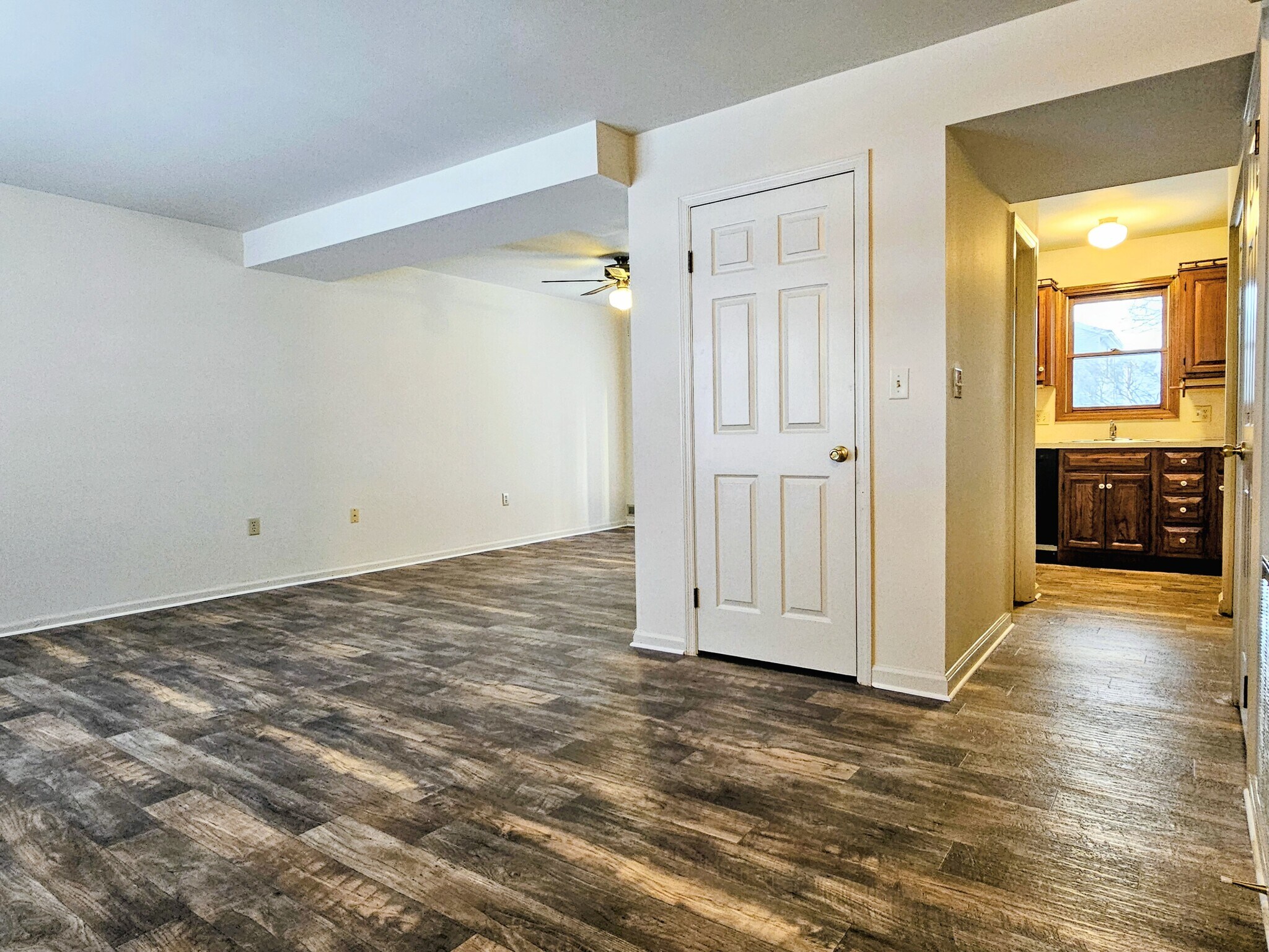 Building Photo - 11 Oriole Dr