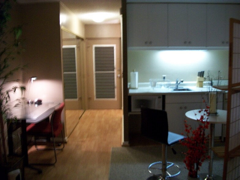 Building Photo - 1550 Wilder Ave