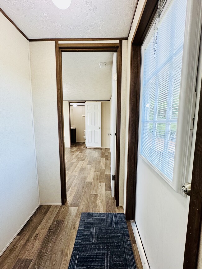 Building Photo - 134 Blissful Ct