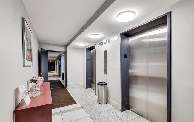 Building Photo - Dupont's Pulchritudinous Palladium 1 bedroom Condo w/ Balcony & Pool. All utilities included.