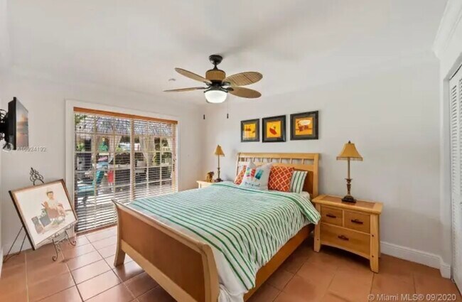 Building Photo - 15770 SW 141st Ct