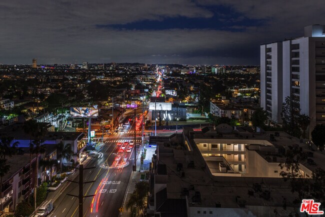 Building Photo - 1155 N La Cienega Blvd
