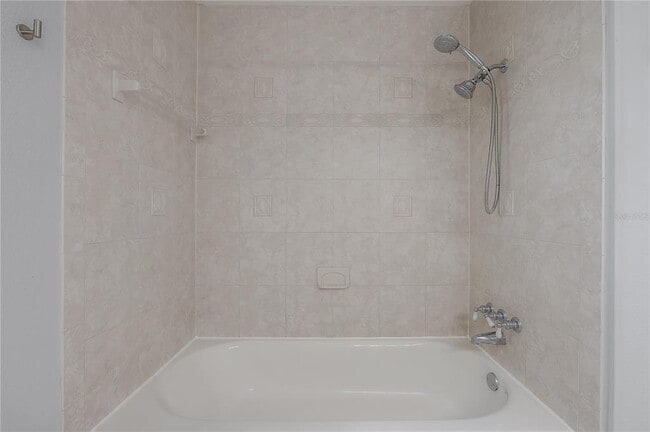 Building Photo - 4620 W Beach Park Dr