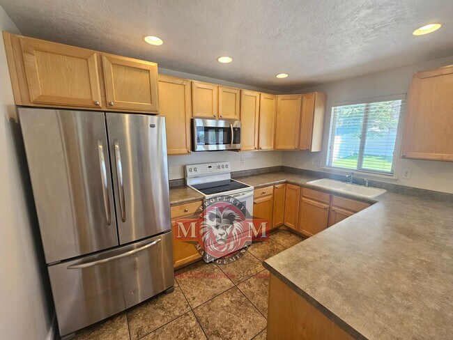 Building Photo - 3 Bed 2 Bath Home in a Herriman