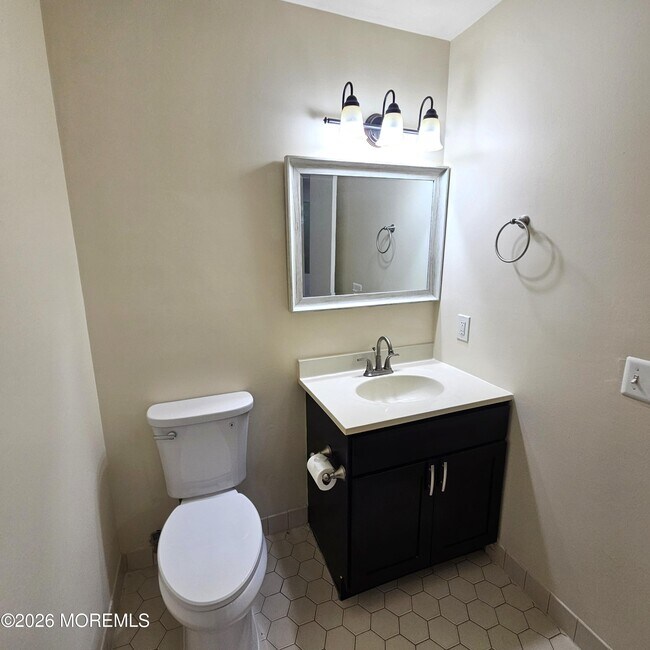 Building Photo - 3 Millay Ct