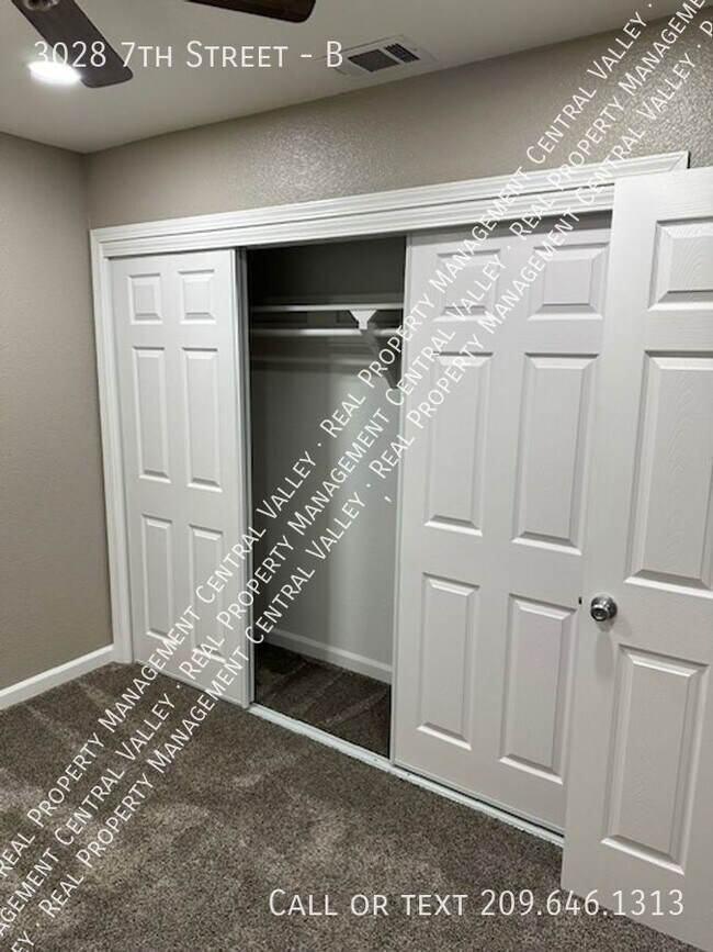 Building Photo - Ceres 2 Bedroom 1 Bathroom Tri-plex