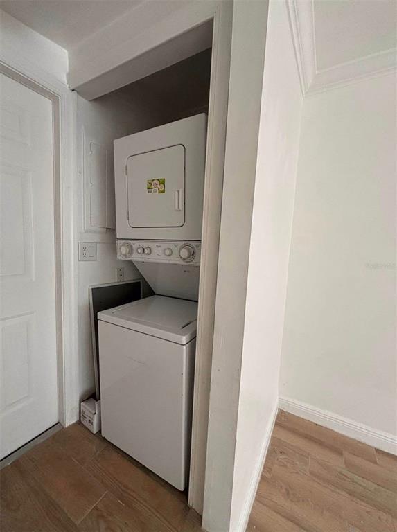 Building Photo - 3925 Mesa Ave