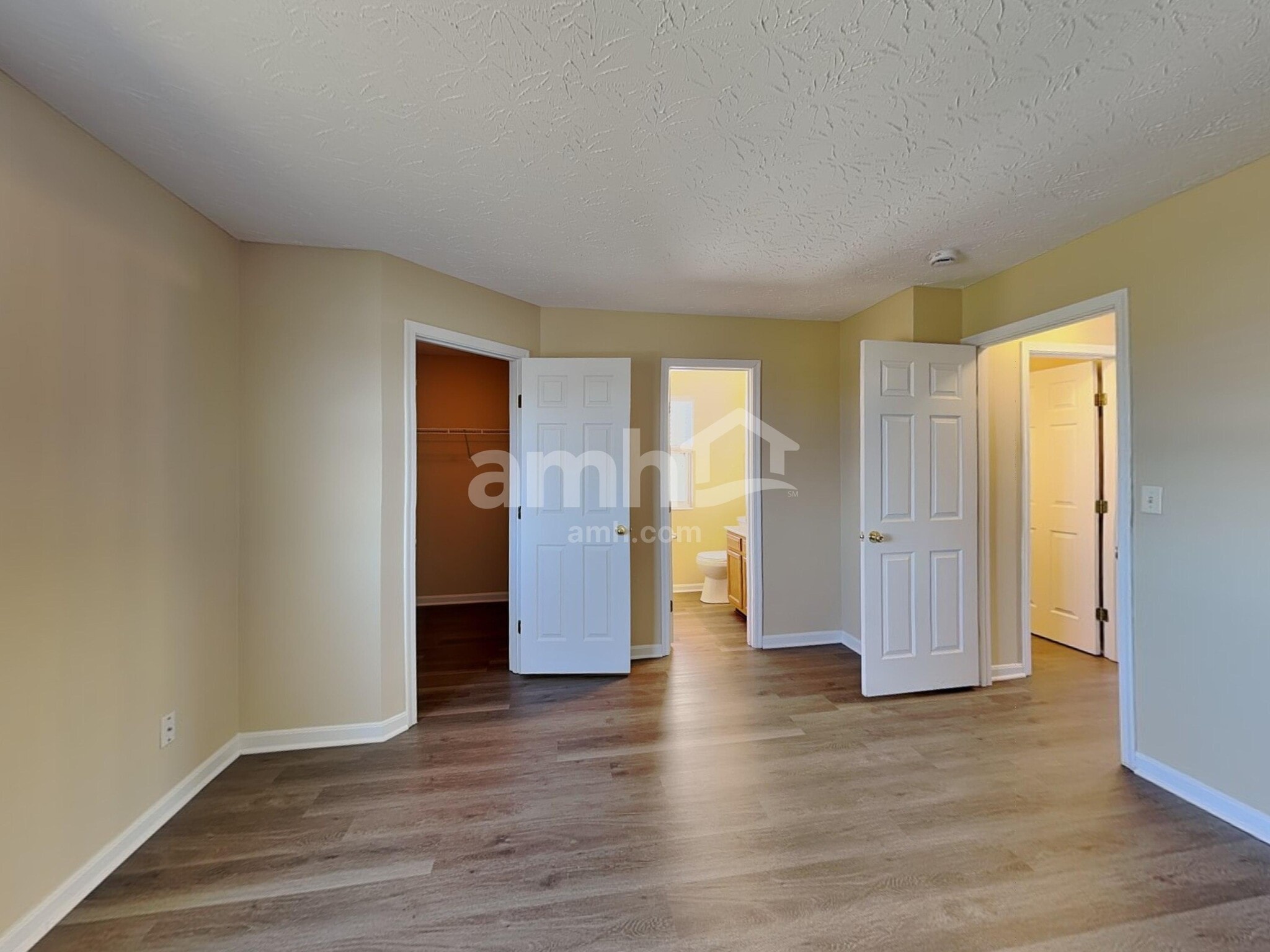 Building Photo - 3132 Summit Run Dr