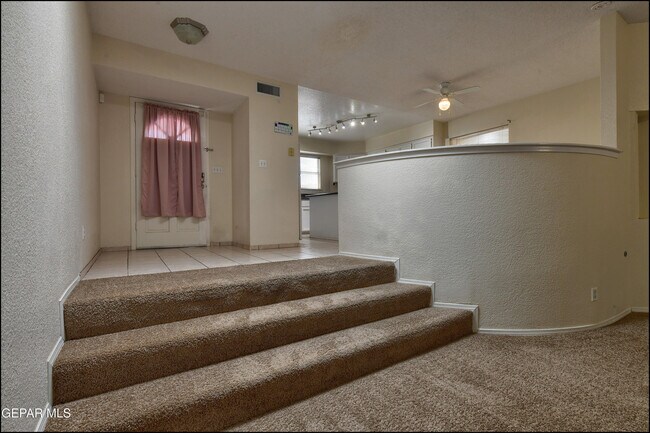 Building Photo - 11109 Loma Grande Dr