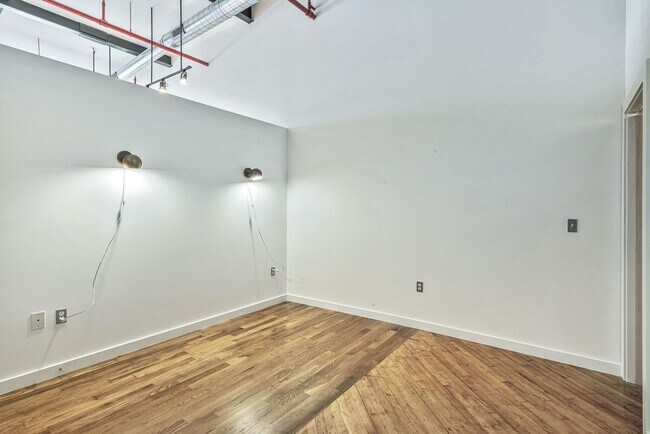 Building Photo - 1350 Rosa L Parks Blvd
