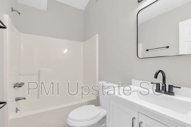 Building Photo - 244 Oak Valley Dr