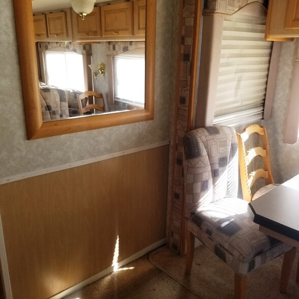 Building Photo - 218 W Carson St